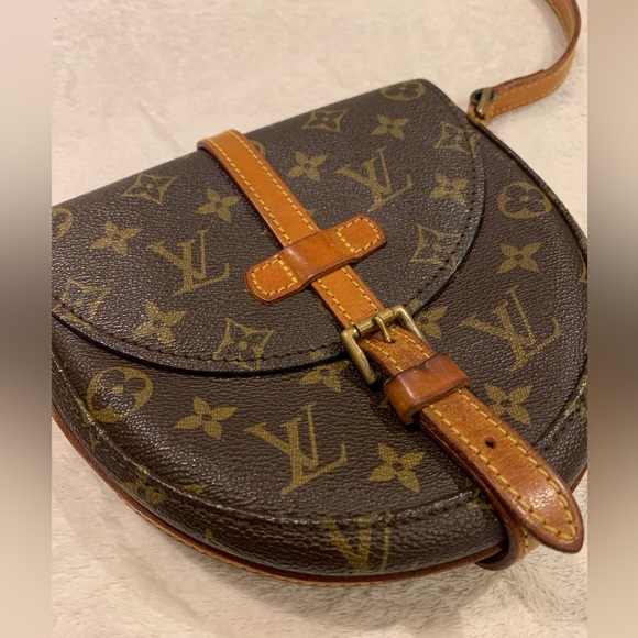 Louis Vuitton - Chantilly Monogram Crossbody Bag - Picture 7 of 9